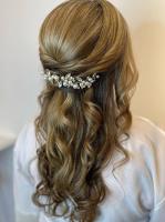 Fiona - Wedding Hair Stylist  image 15